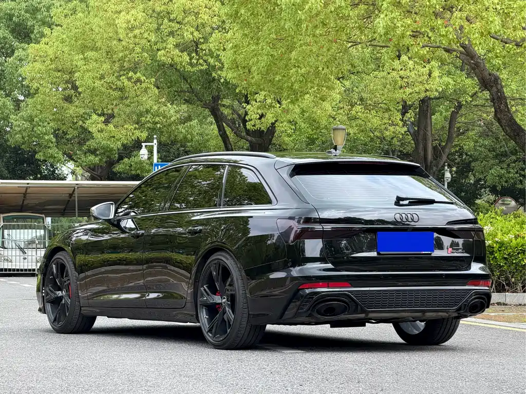 Audi A6 2024 Avant 45 TFSI