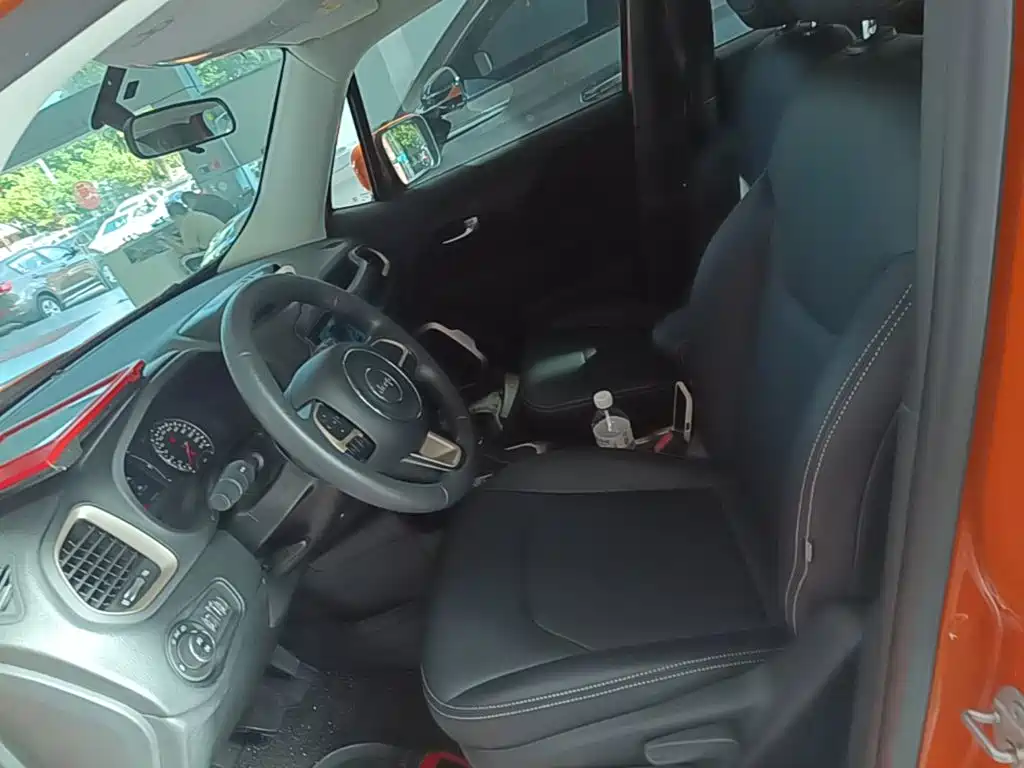 Jeep Renegade — миниатюра 15