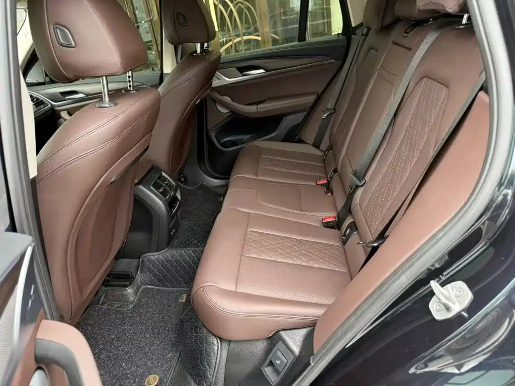 BMW X3 — миниатюра 7