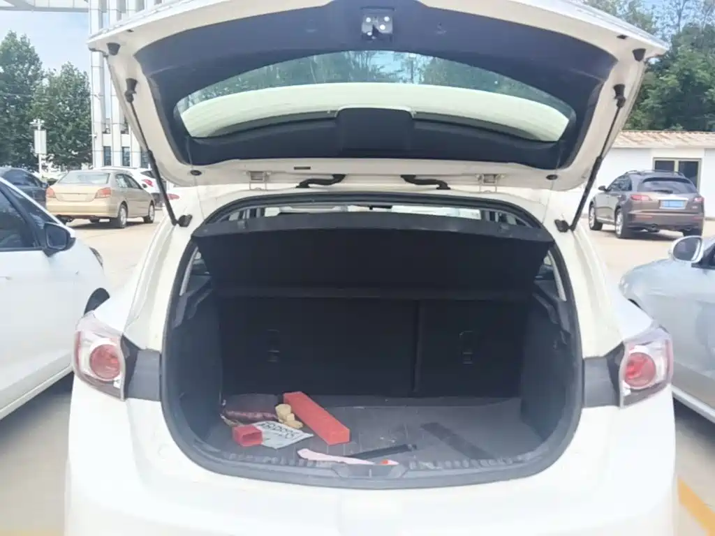 Mazda 3 Xingcheng — миниатюра 19