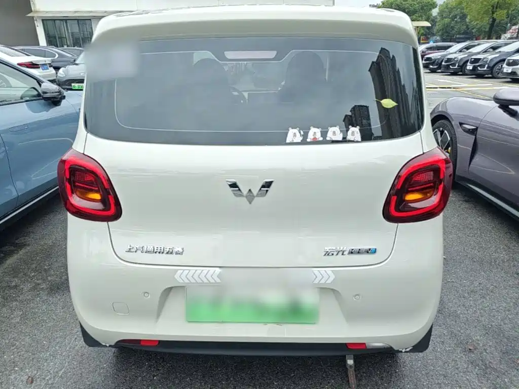 Wuling MINIEV — миниатюра 6