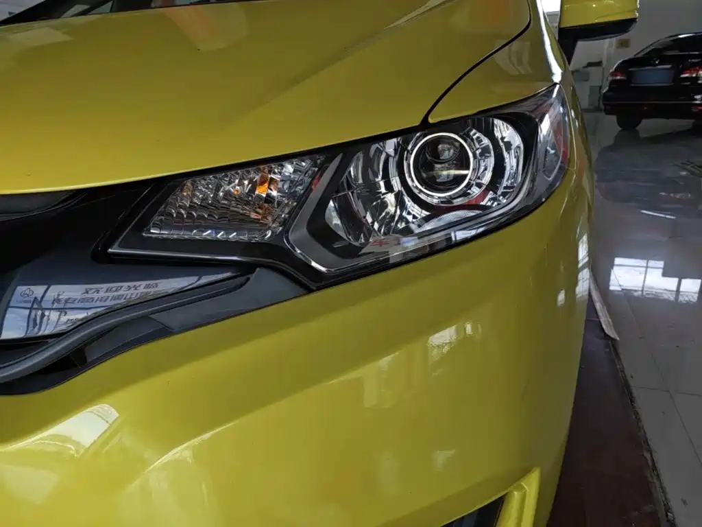 Honda Fit — миниатюра 24