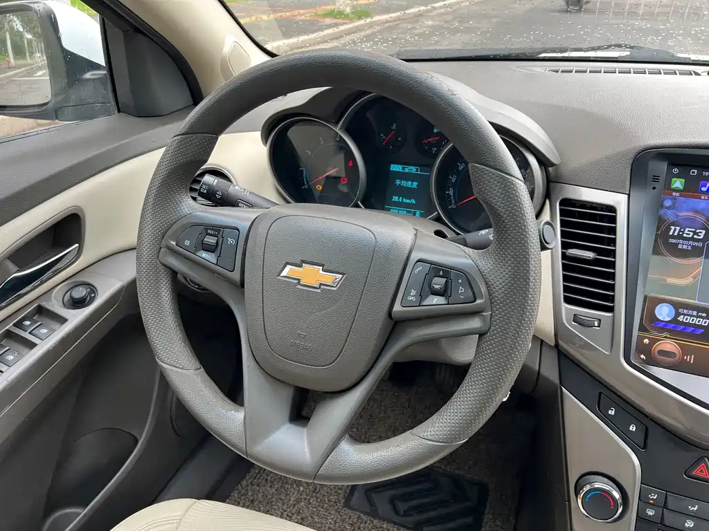 Chevrolet Cruze — миниатюра 15