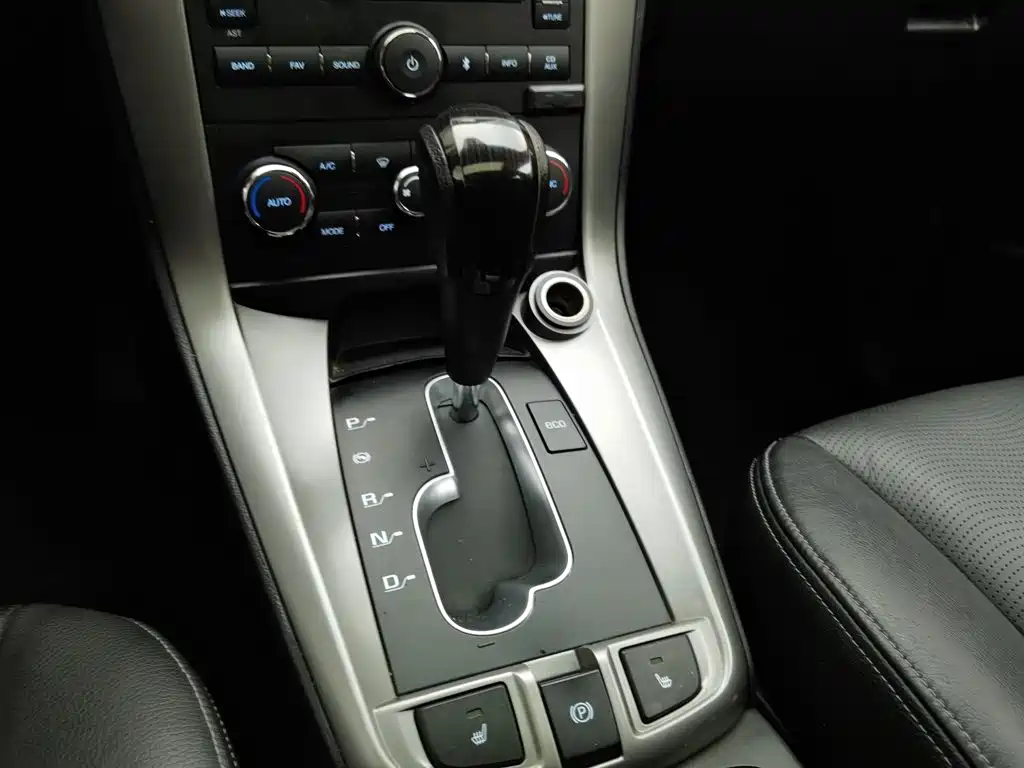 Chevrolet Captiva — миниатюра 13