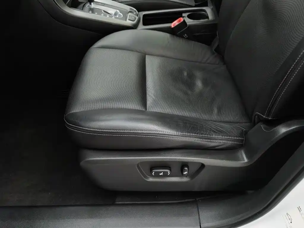 Chevrolet Captiva — миниатюра 20
