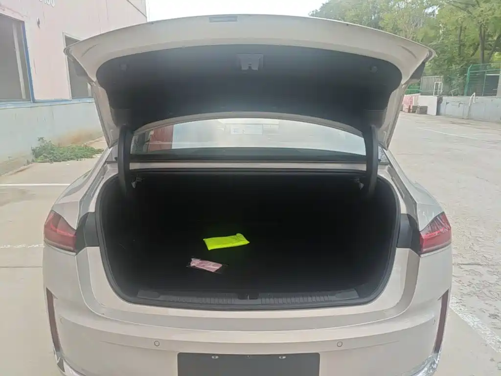 Roewe M7 DMH — миниатюра 19