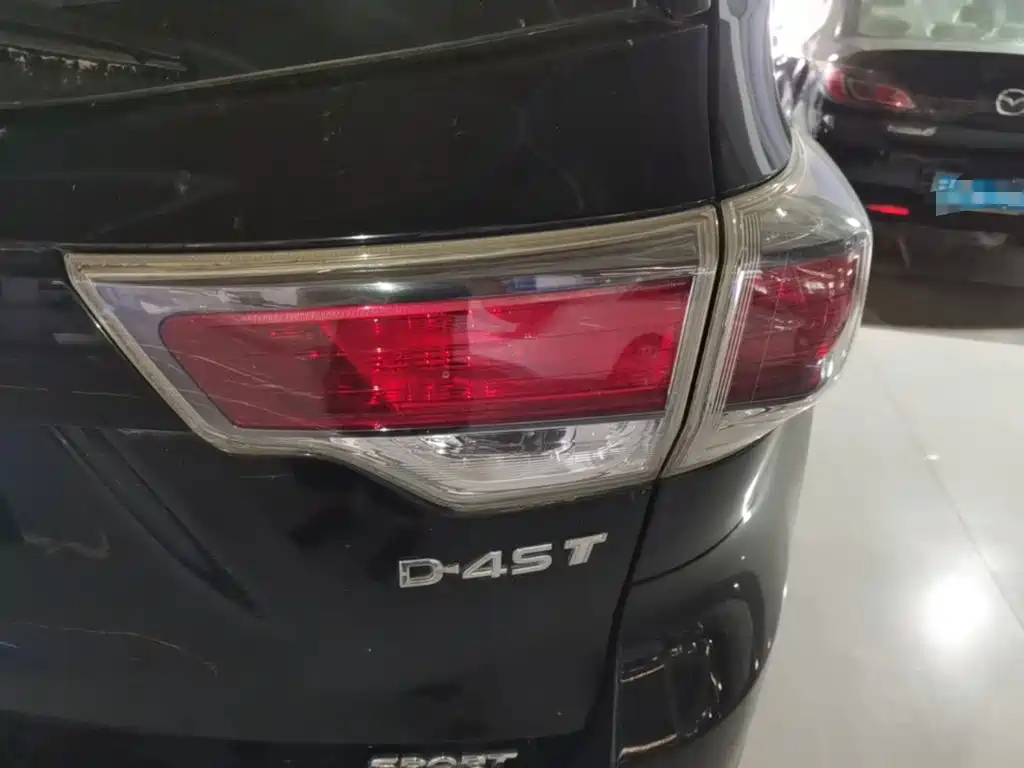 Toyota Highlander — миниатюра 8