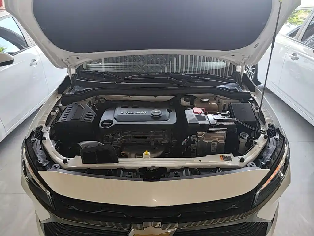 Chevrolet Monza — миниатюра 20