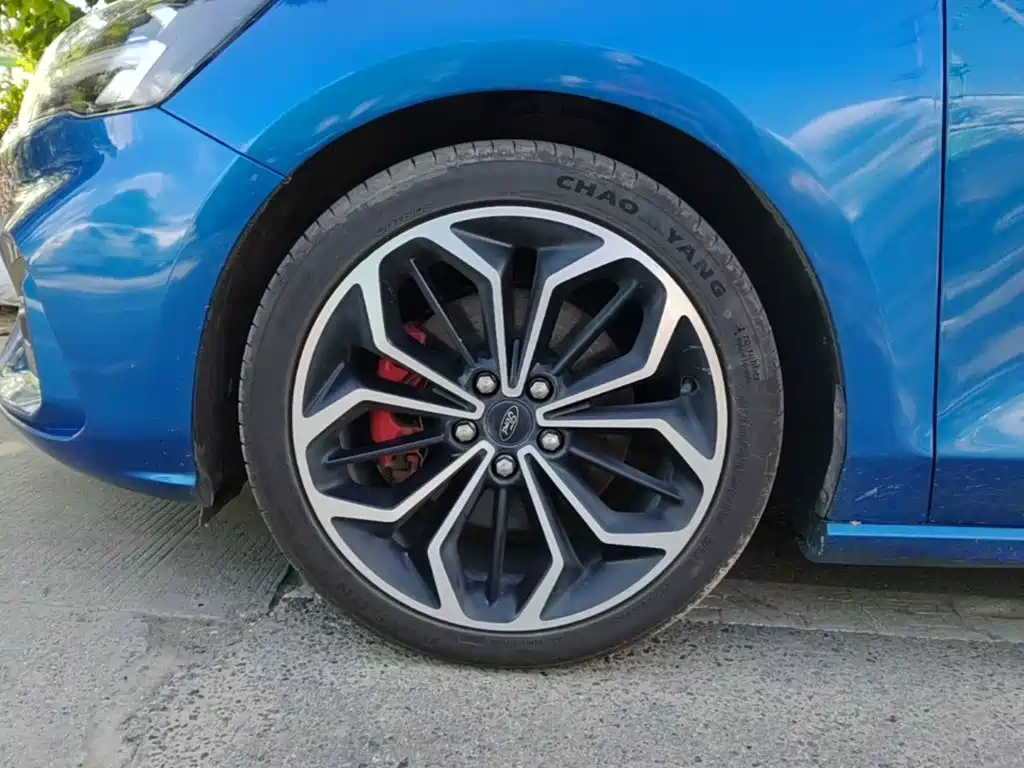 Ford Focus — миниатюра 23