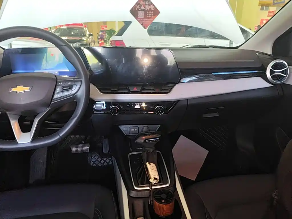 Chevrolet Monza — миниатюра 13