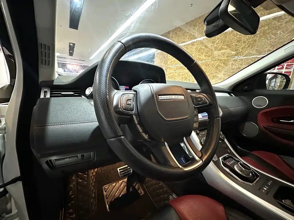 Land Rover Evoque (Import) — миниатюра 20
