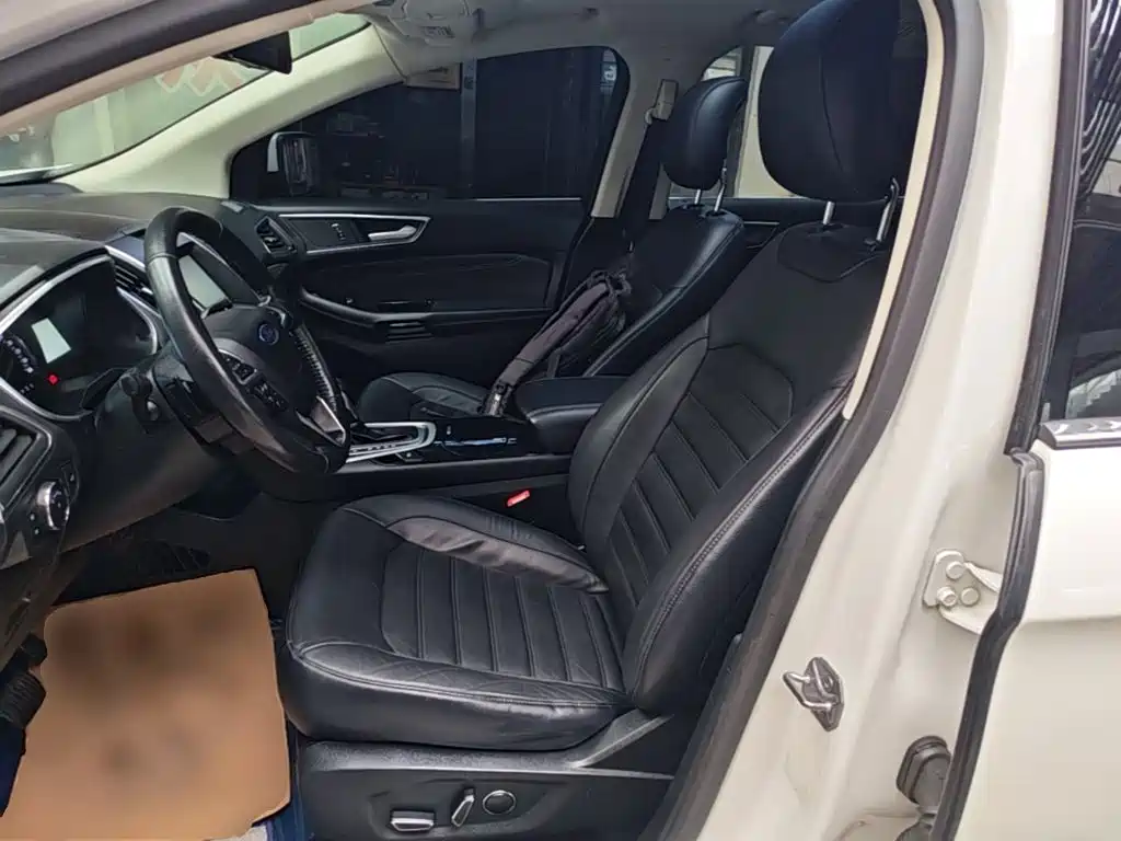 Ford Edge — миниатюра 15