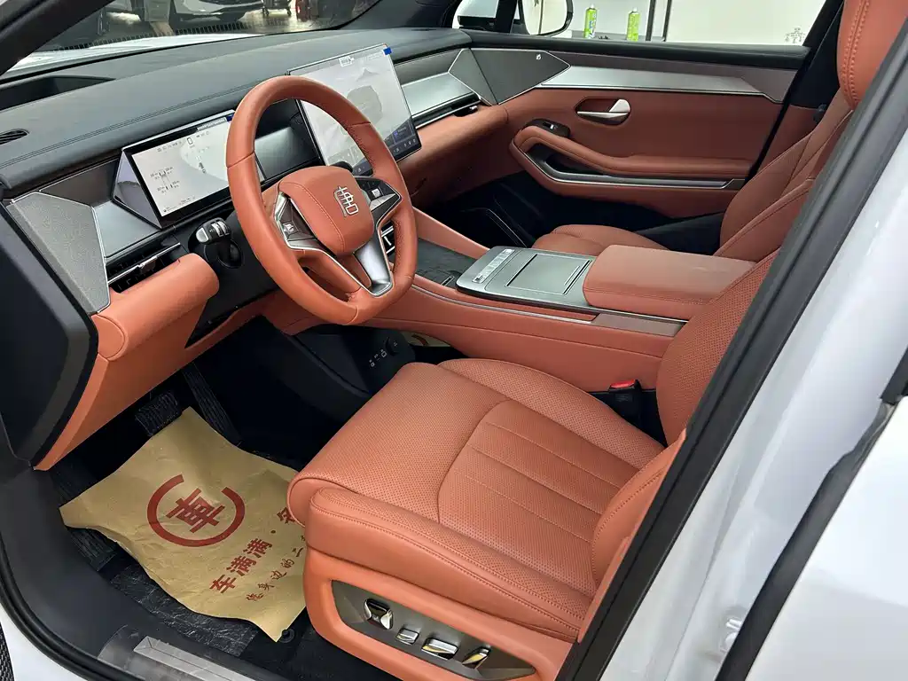 BYD Tang L L 2025 DM 200KM Flagship