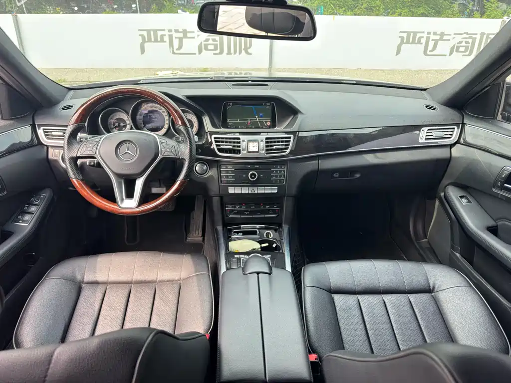 Mercedes-Benz E-Class — миниатюра 9