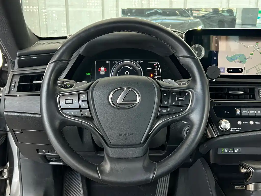 Lexus ES — миниатюра 15