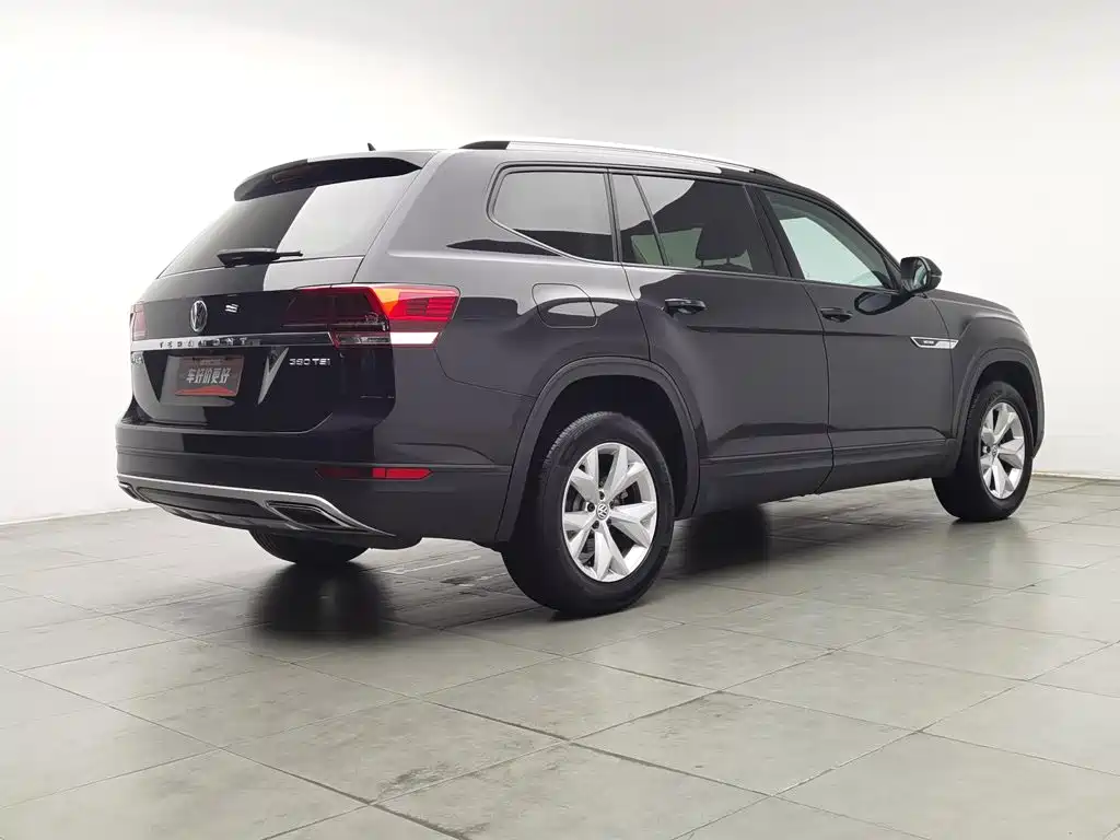 Volkswagen Teramont — миниатюра 2