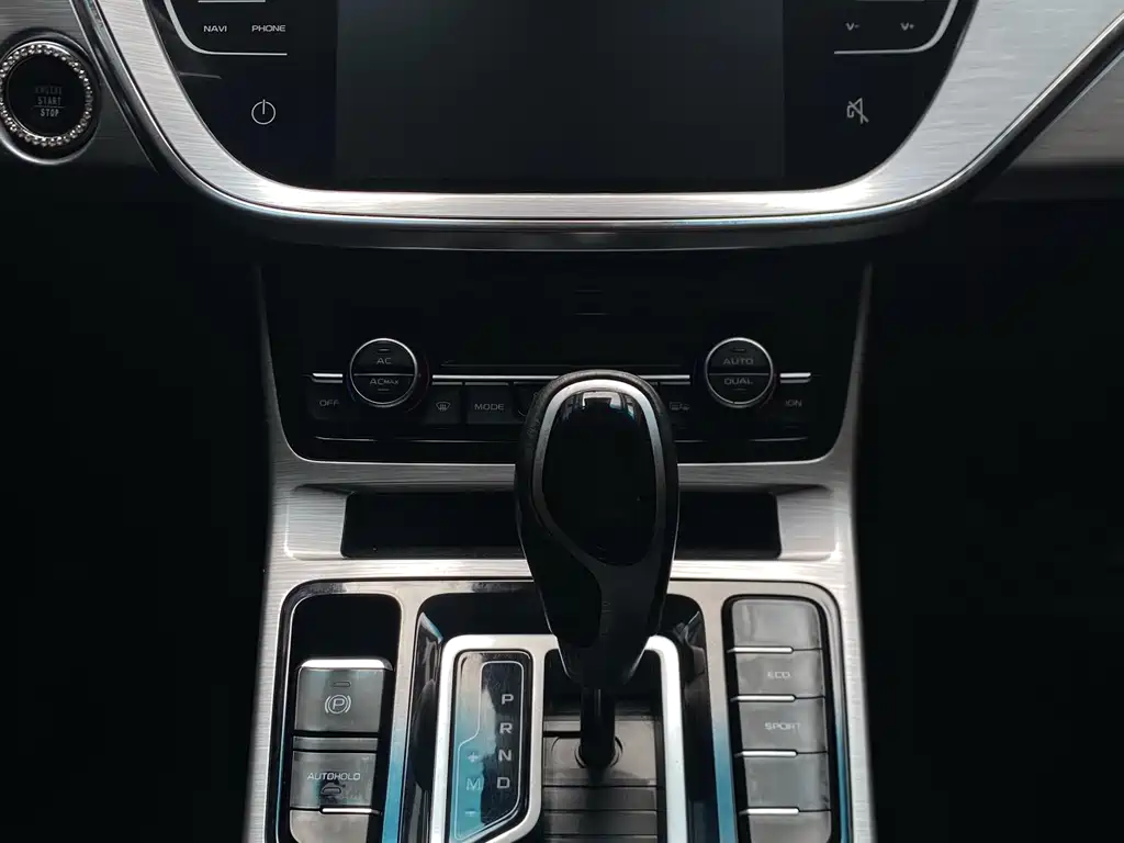 GEELY AUTOMOBILE EMGRAND GS