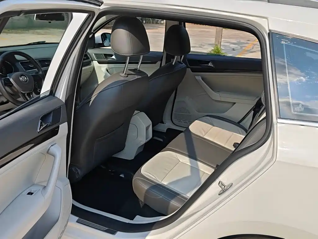 Volkswagen Gran Lavida — миниатюра 10