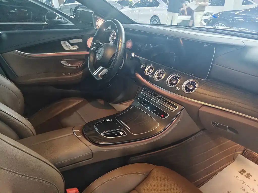 Mercedes-Benz E-Class — миниатюра 19