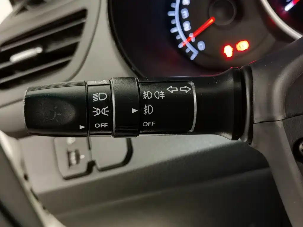 Kia K2 — миниатюра 21