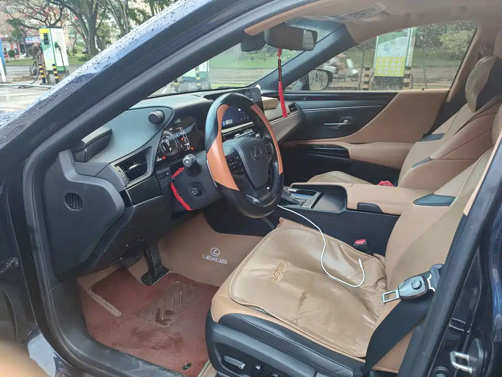 Lexus ES — миниатюра 4