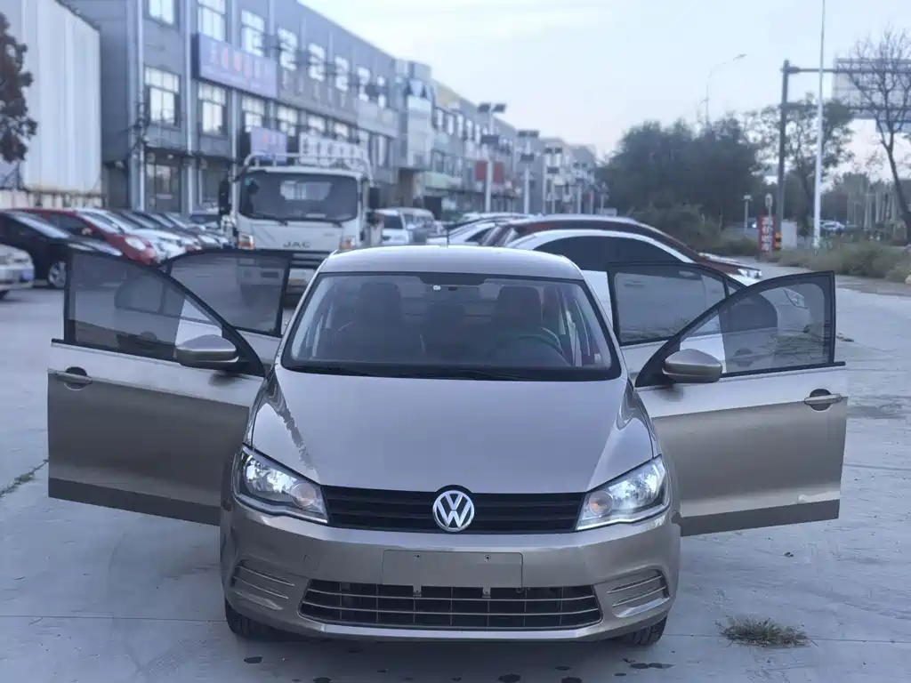 Volkswagen Jetta — миниатюра 8