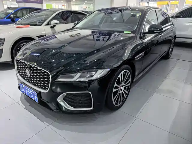 2022 Jaguar XF