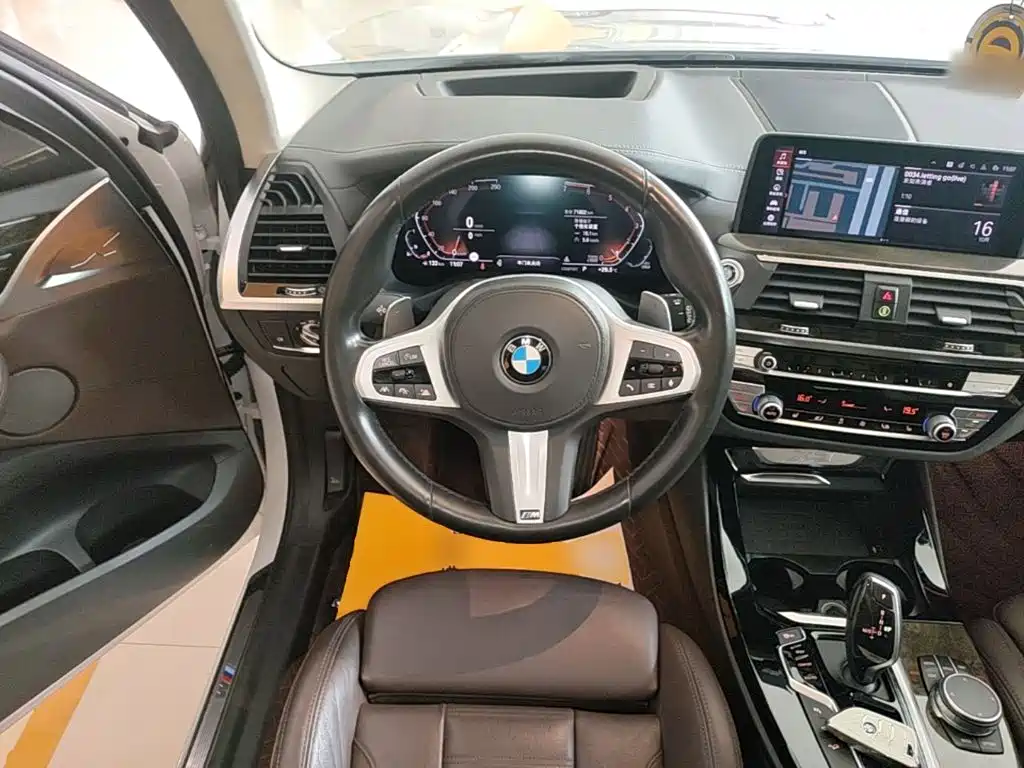 BMW X3 — миниатюра 11