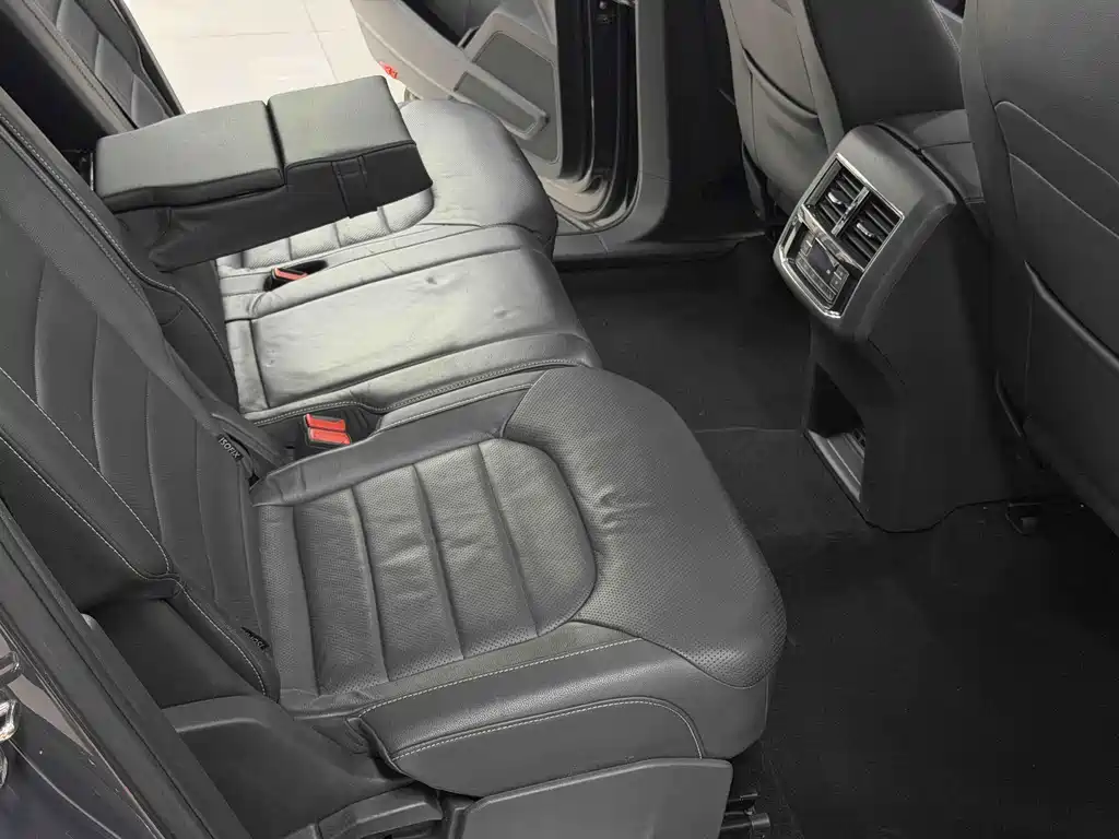 Volkswagen Teramont — миниатюра 8