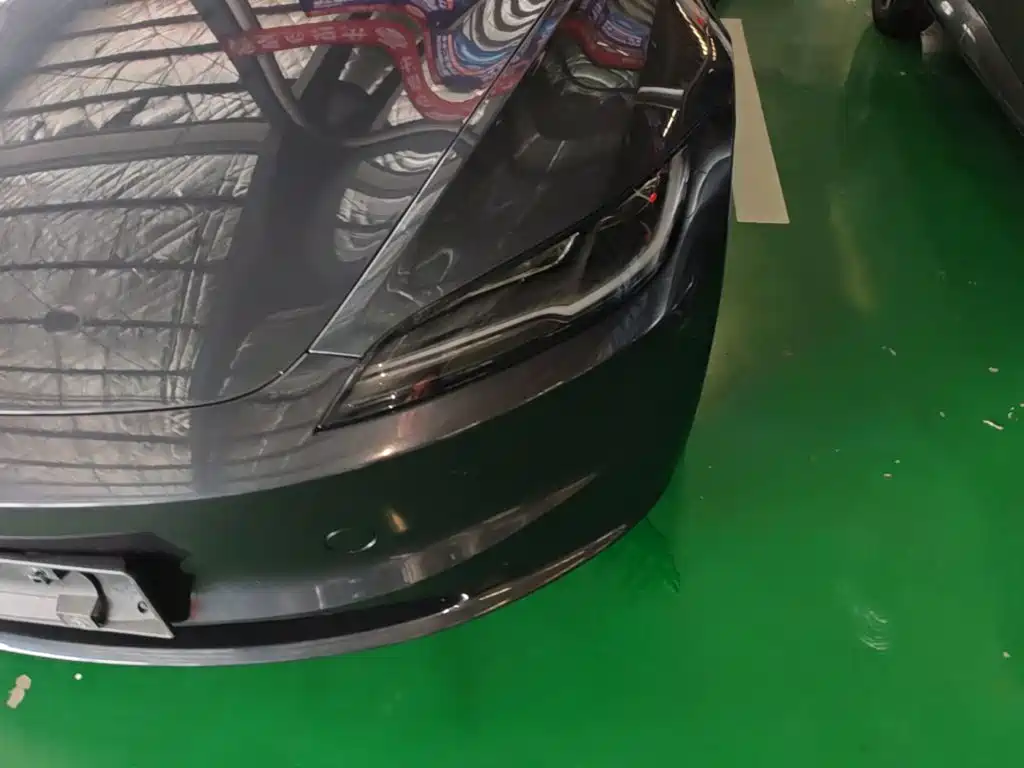 Tesla Model 3 — миниатюра 24