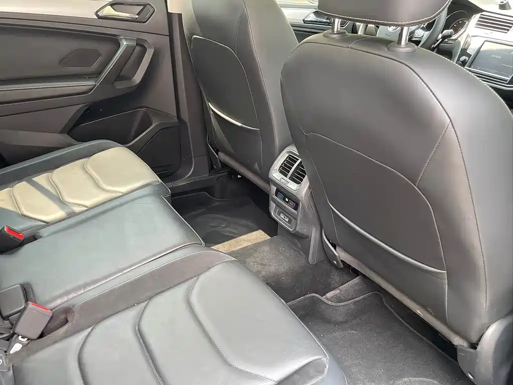 Volkswagen Tiguan L — миниатюра 9