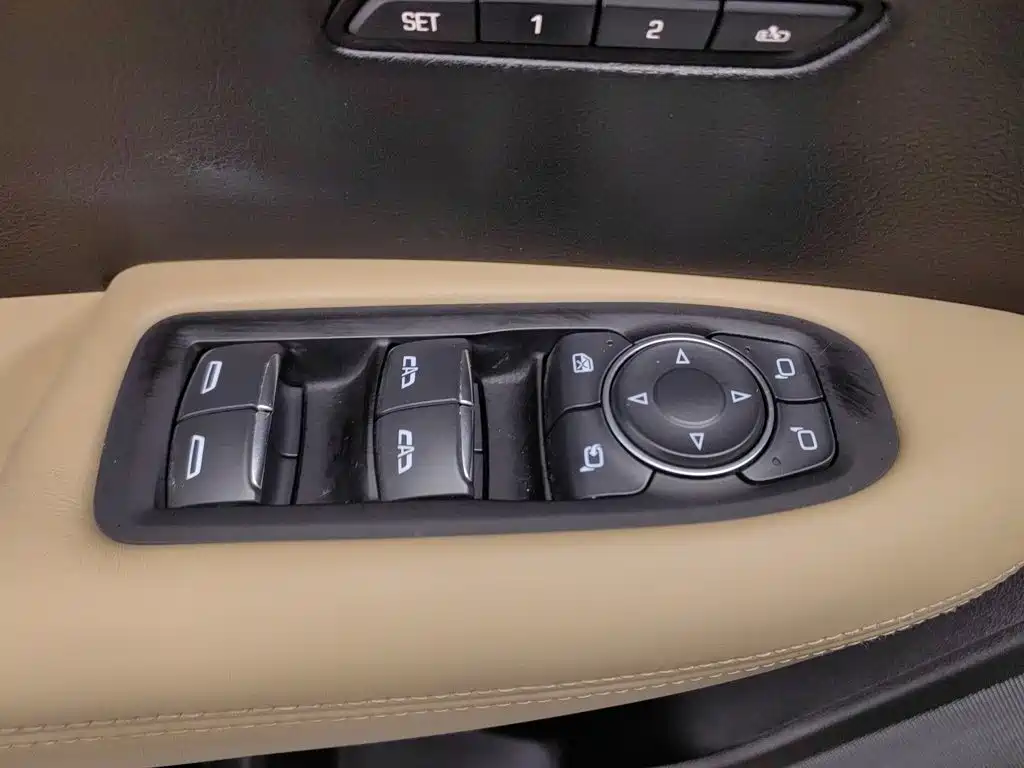Cadillac XT5 — миниатюра 9