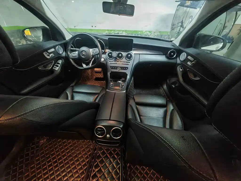 Mercedes-Benz C-Class — миниатюра 7