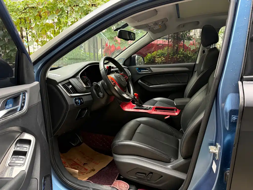 Roewe RX5 — миниатюра 3
