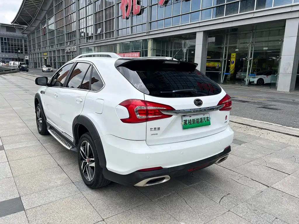 BYD Tang New Energy — миниатюра 13