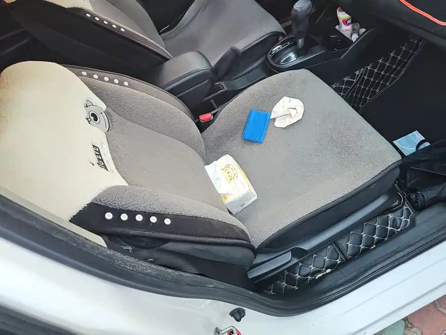 Honda Fit — миниатюра 8
