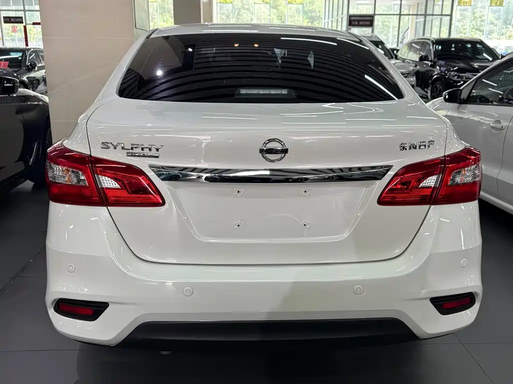 Nissan Sylphy — миниатюра 9