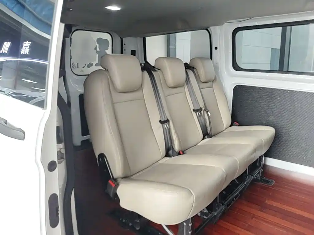 Ford Transit — миниатюра 17
