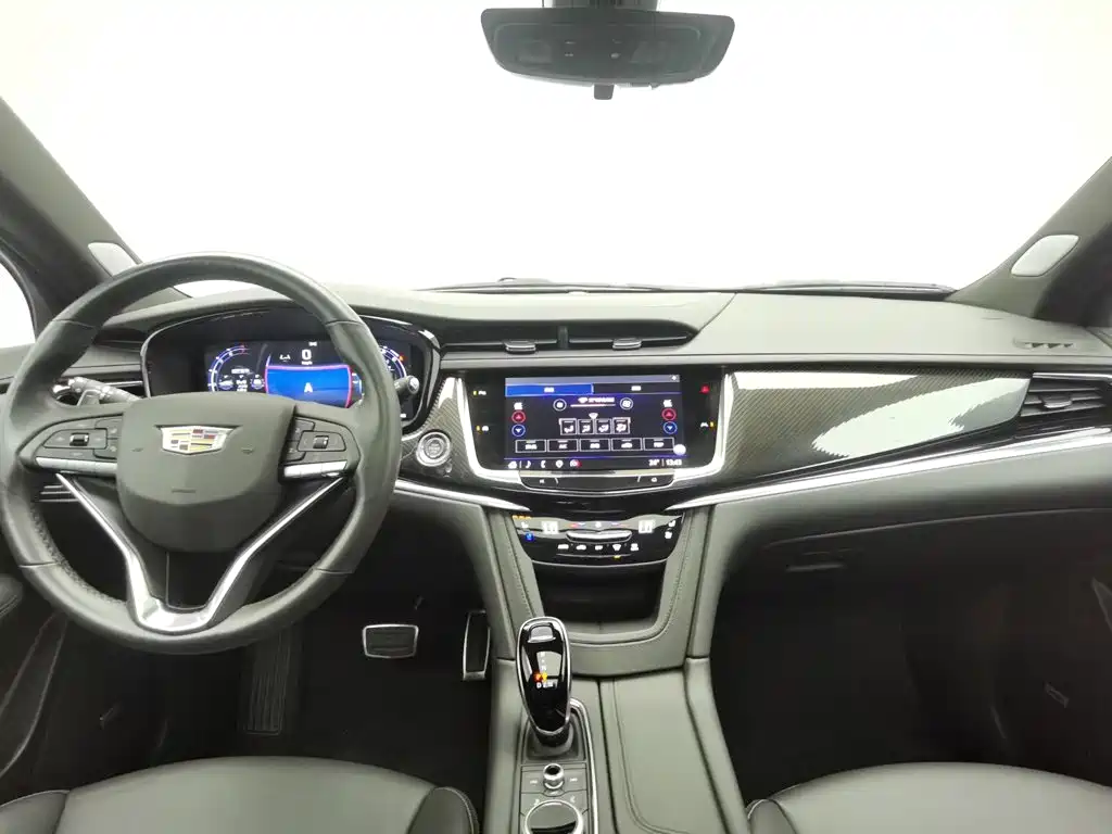 Cadillac XT6 — миниатюра 5