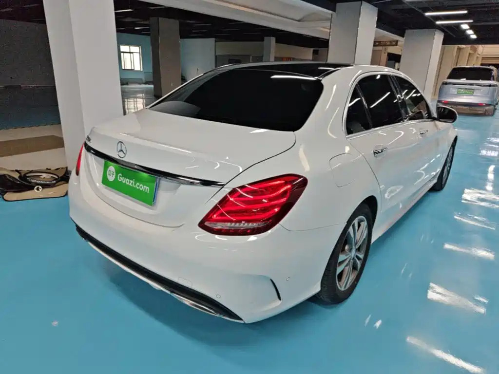 Mercedes-Benz C-Class — миниатюра 7