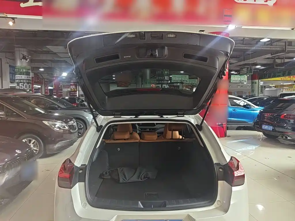 Lexus UX — миниатюра 19
