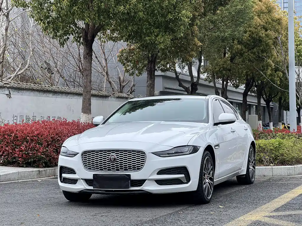 Jaguar XEL 2021