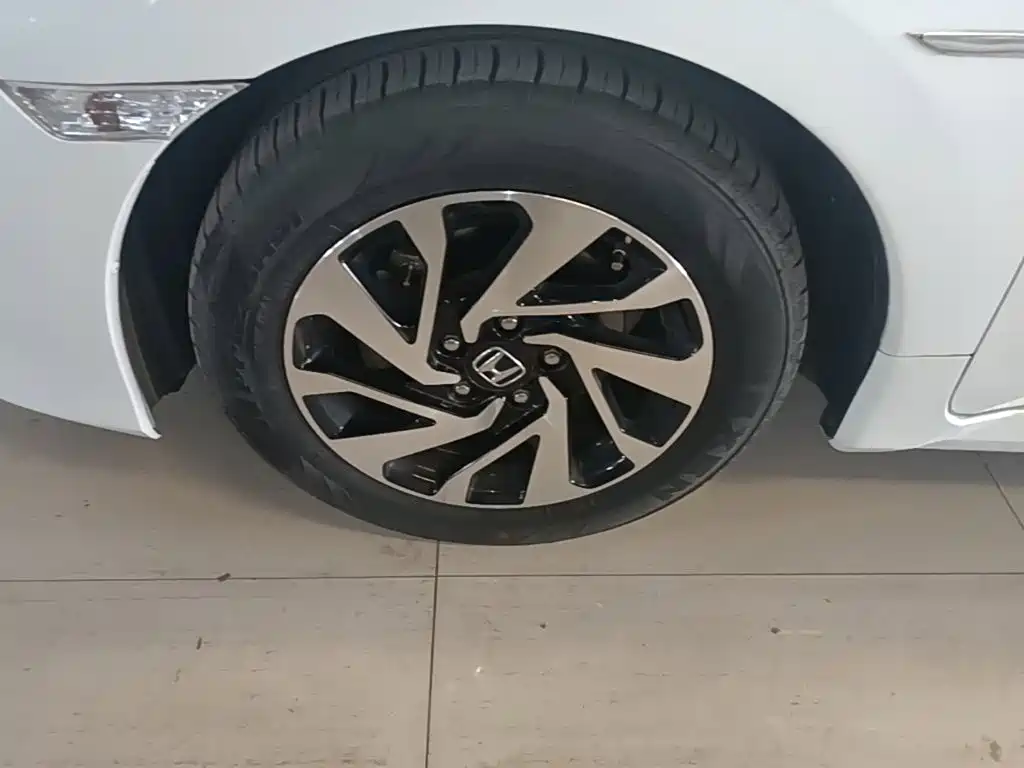 Honda Civic — миниатюра 23