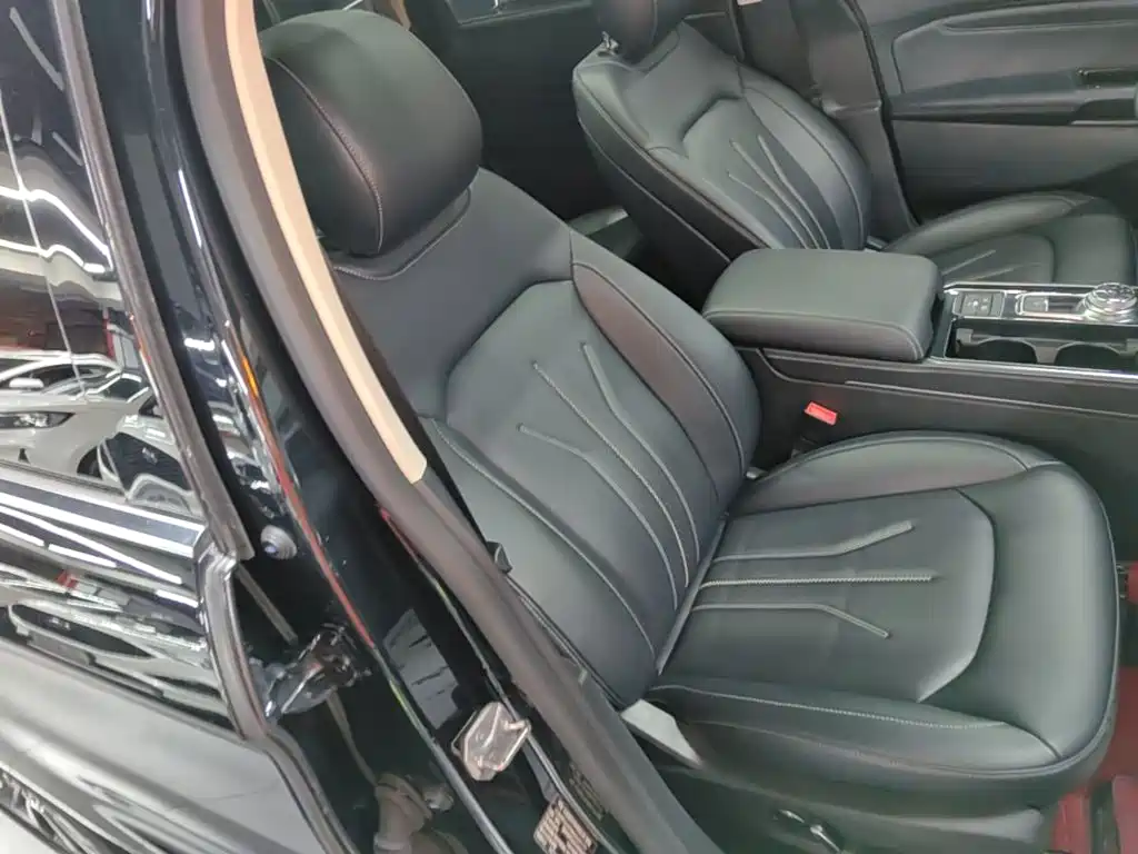 Ford Edge — миниатюра 25