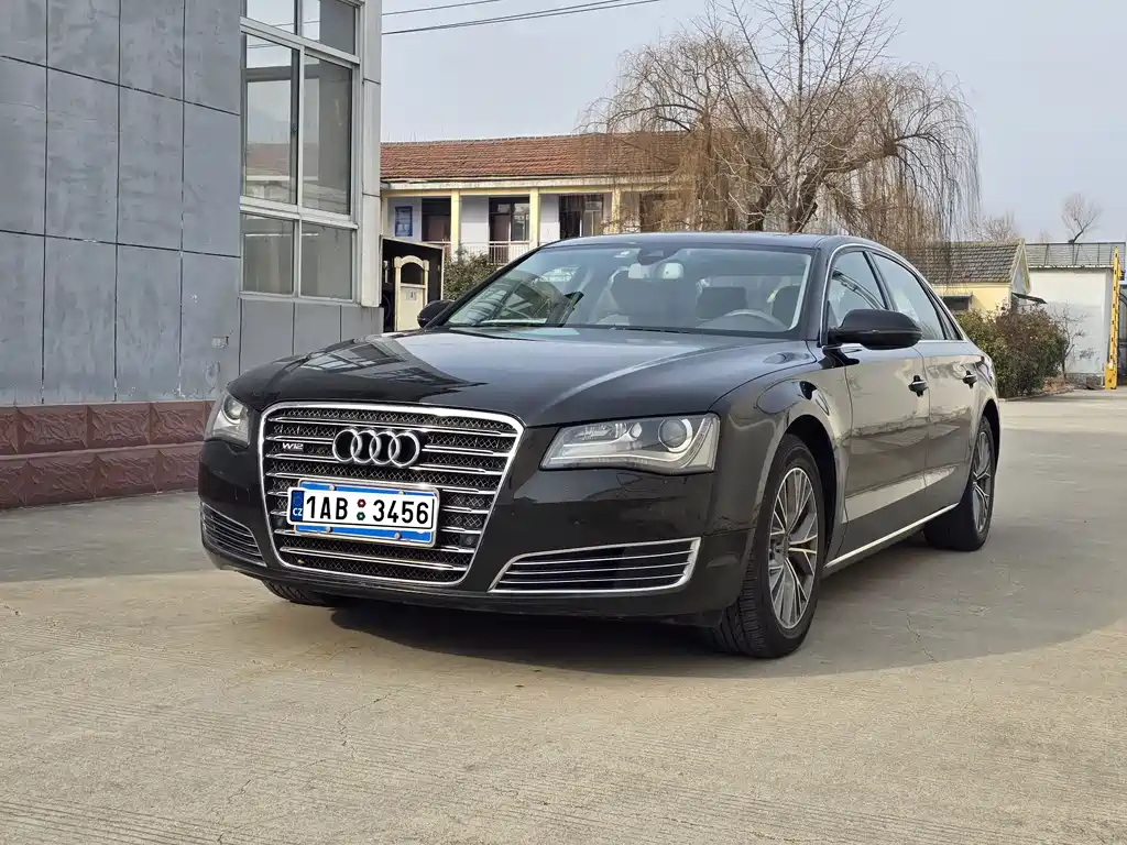 Audi A8 2013