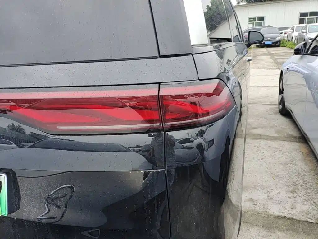 BYD Xia 2025 DM-i 1.5T 180km