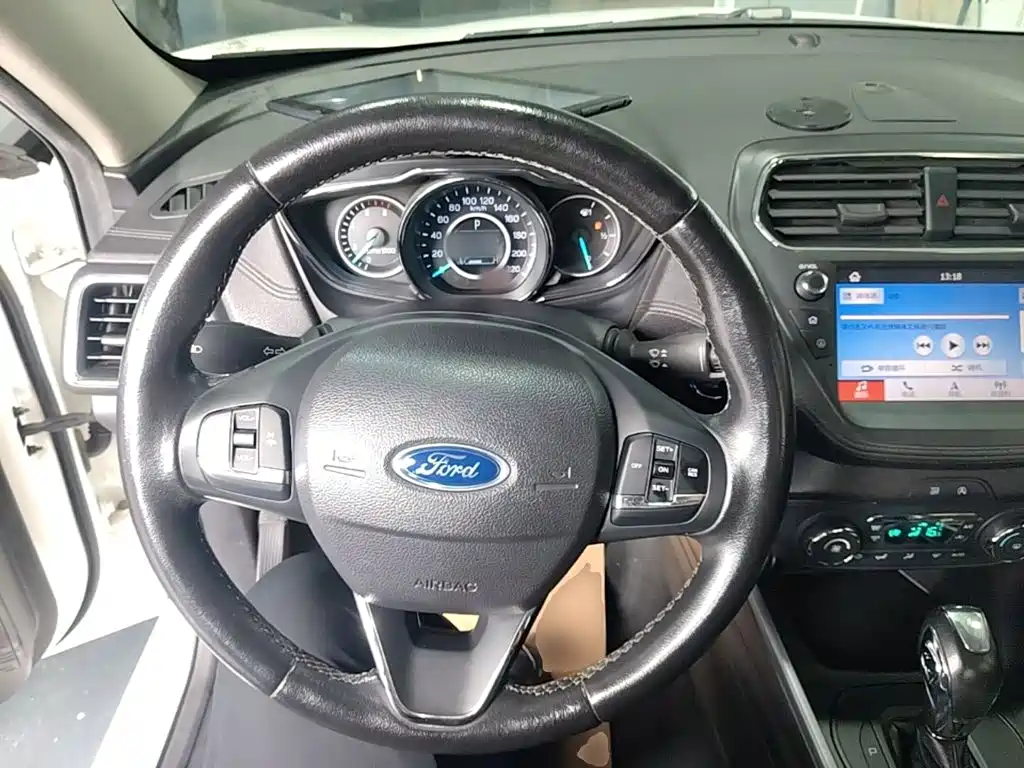 Ford Escort — миниатюра 11
