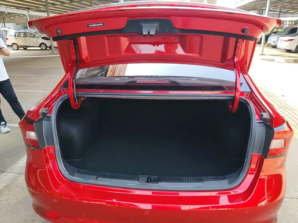 Roewe i5 — миниатюра 19