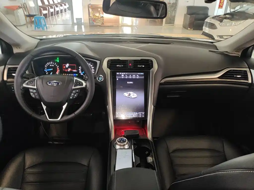 Ford Mondeo — миниатюра 10