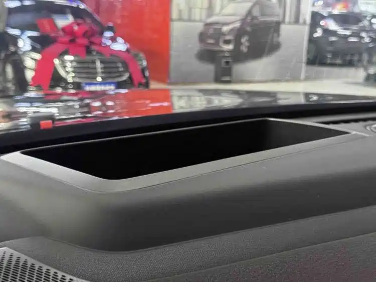 Lynk & Co 900 — миниатюра 11